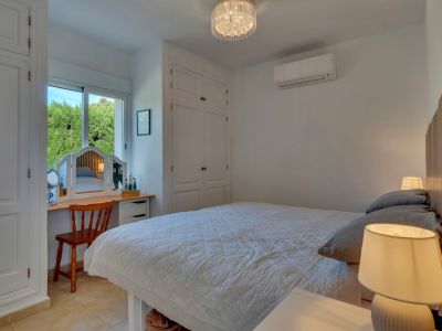Slaapkamer in het hoofdhuis