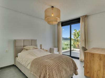 Slaapkamer met balkon