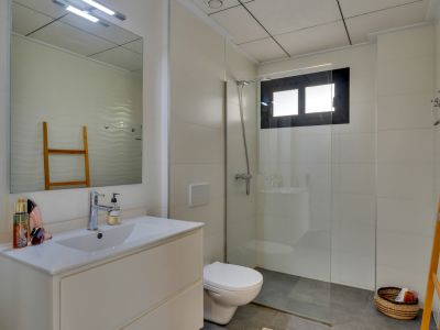 Badkamer met douche