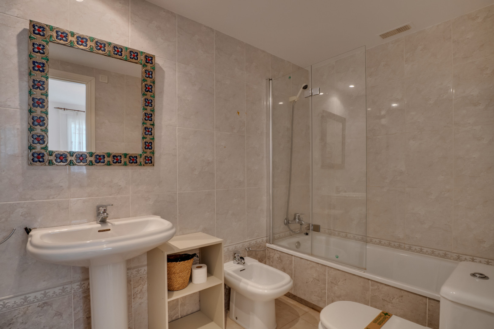 Badkamer met ligbad