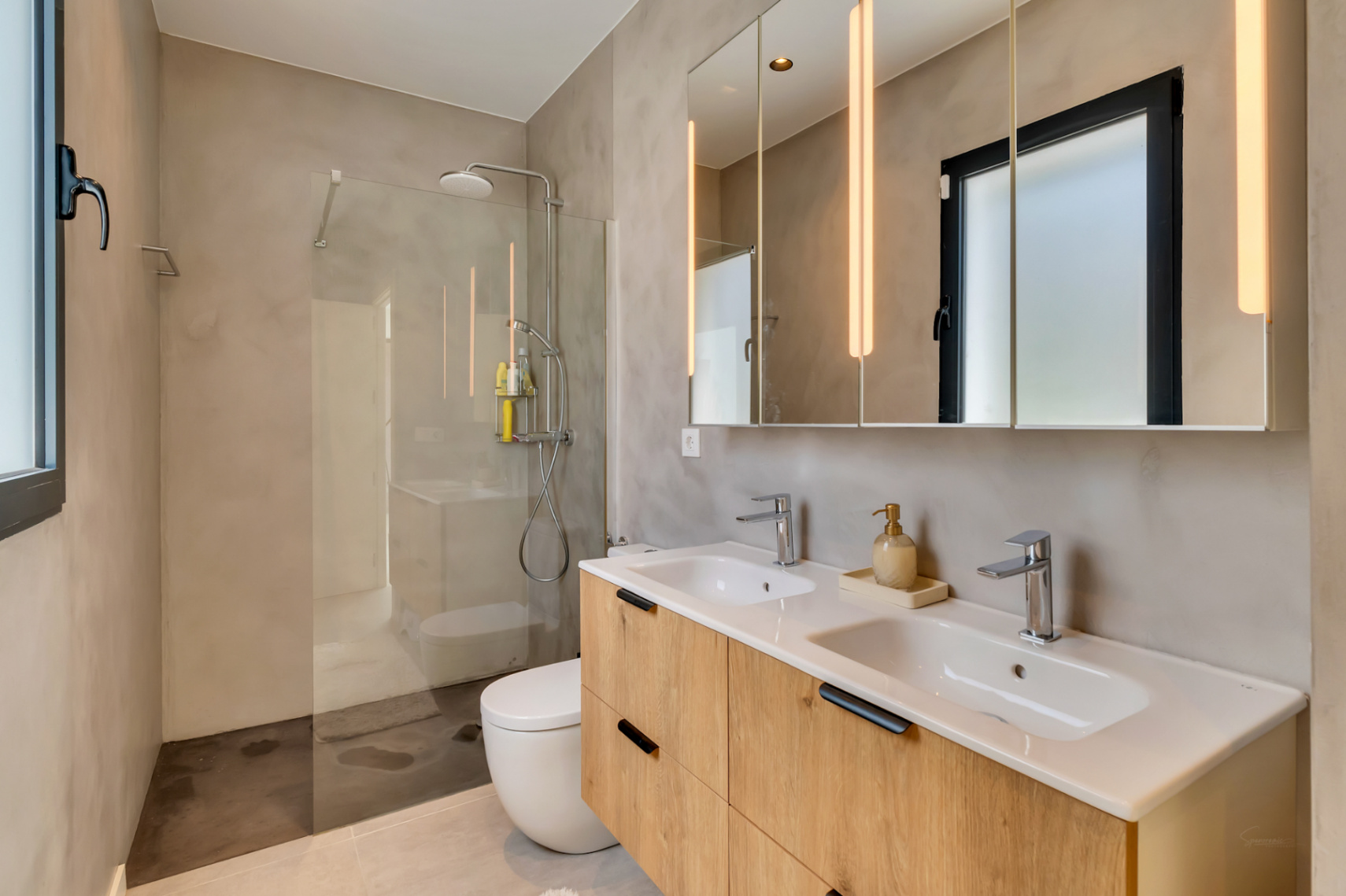 Badkamer met inloopdouche