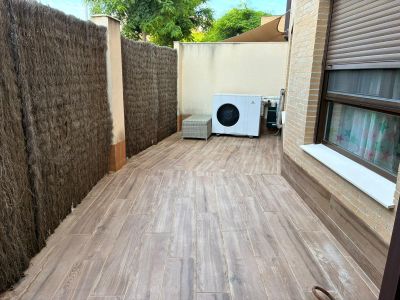 Exclusief gelijkvloers appartement met tuin en zwembad in Jávea (El Arenal)