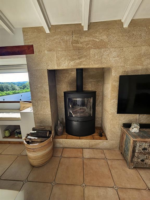 Woonkamer met haard