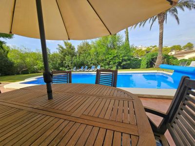 Terras en zwembad