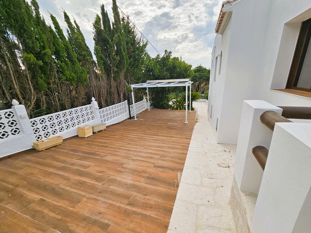 Terras met pergola