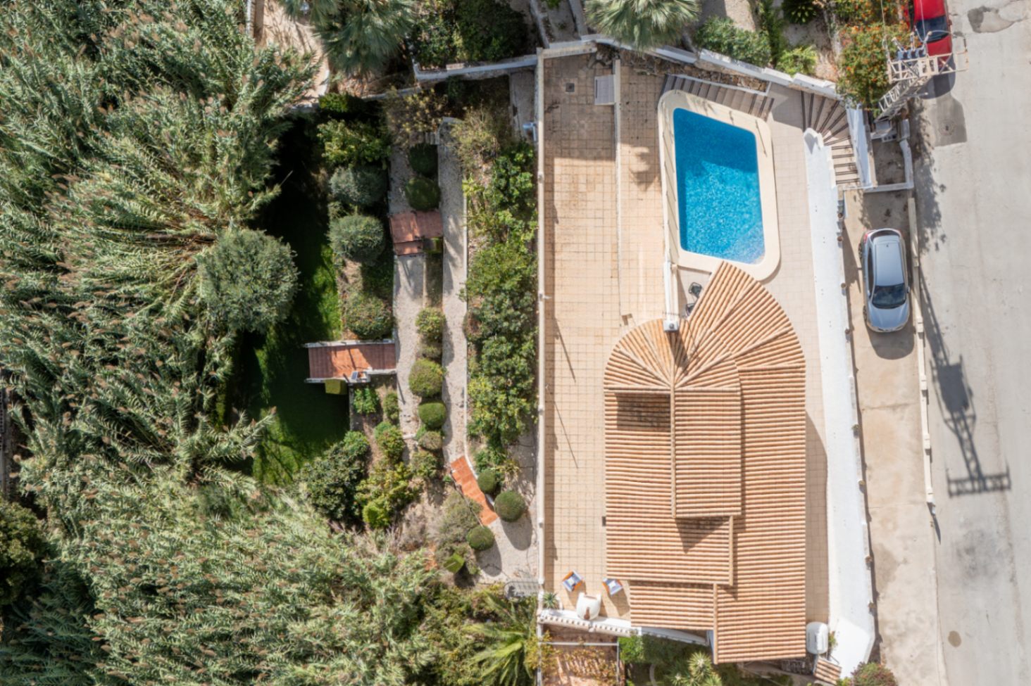 Luchtfoto van de woning