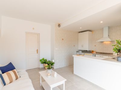 Woonkamer met open keuken