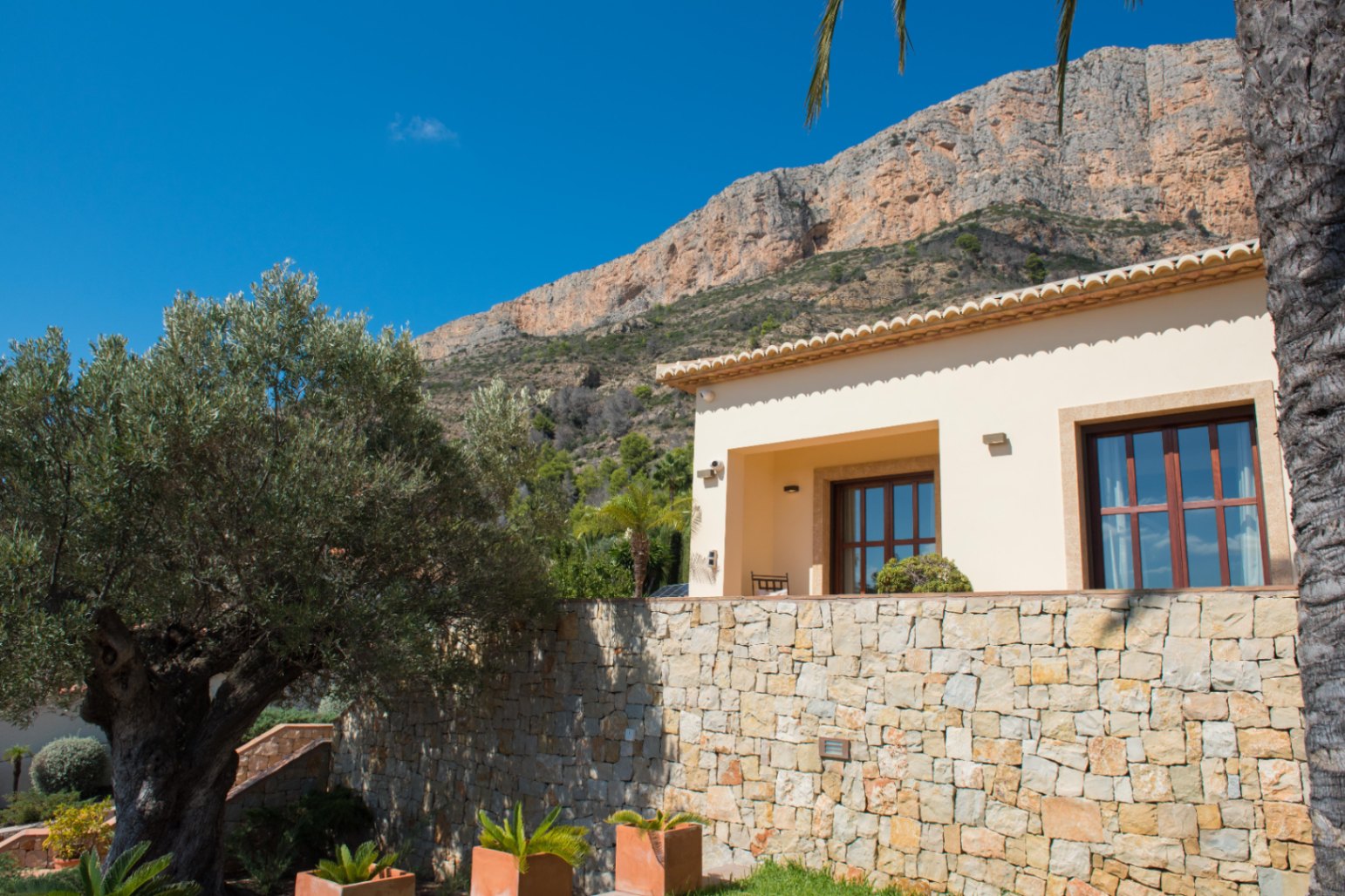 Elegant chalet in Jávea Montgó met zeezicht en privézwembad