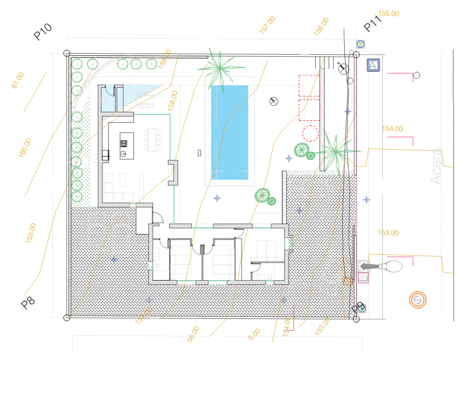 Architectonisch inplantingsplan van een villa met rechthoekig zwembad, open keuken en woonkamer, drie slaapkamers en topografische hoogtelijnen van het terrein.