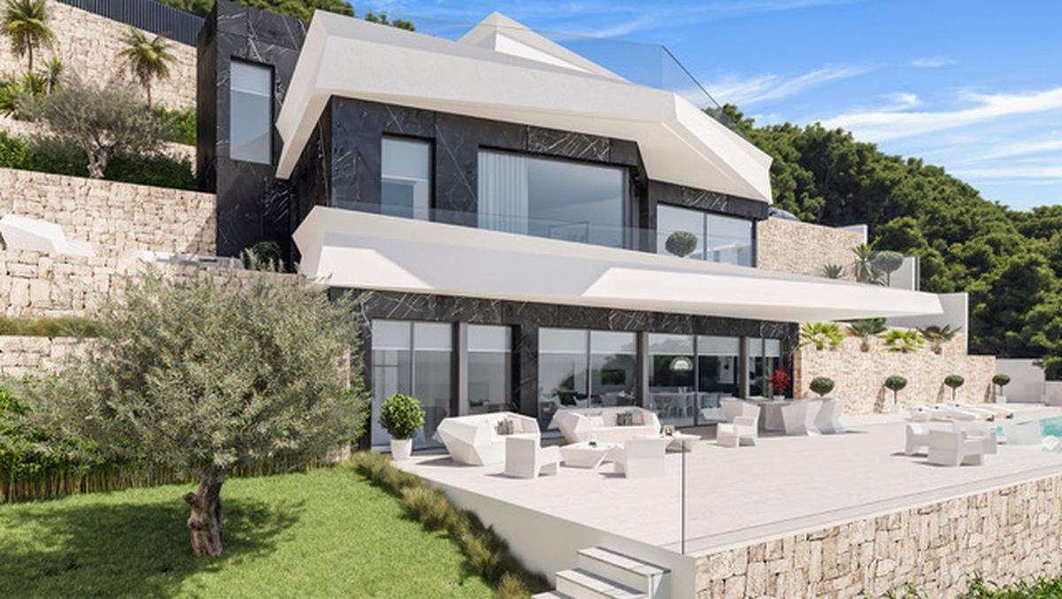 Moderne villa met meerdere niveaus, zwarte marmeren gevels, witte overstekken en een ruim terras met geometrisch meubilair en glazen balustrades.