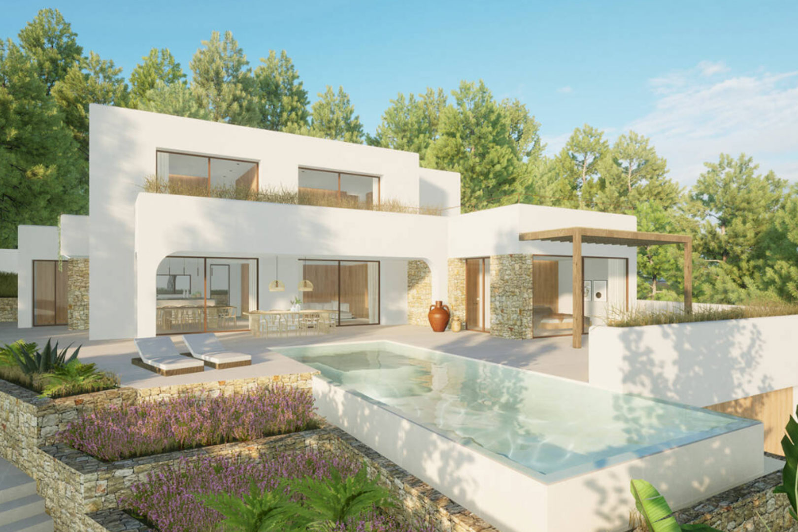 Buitenaanzicht van de villa met rechthoekig zwembad, terras met ligstoelen en tuin met stenen muren.