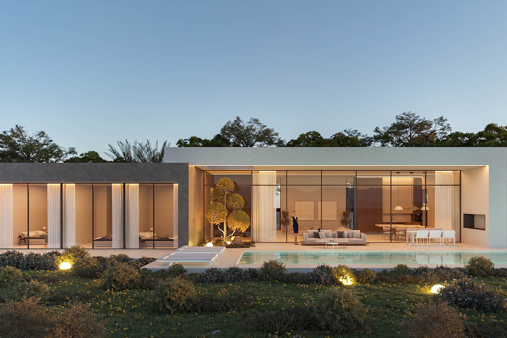 Exterieurzicht bij schemering met glazen gevels van vloer tot plafond, een groot zwembad en een verlichte mediterrane tuin die de strakke lijnen van de villa accentueert.