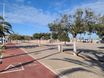 Fietspad en promenade
