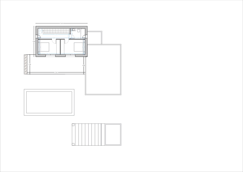 Gedetailleerde technische plattegrond van de bovenverdieping met twee slaapkamers, badkamer, interne trap en de positionering van de buitenterrassen en het zwembad.