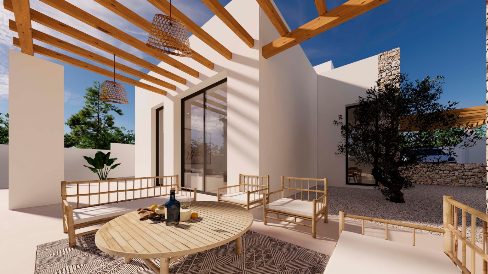 Terras in Ibiza-stijl met houten pergola, bamboe meubilair en rieten hanglampen. De buitenruimte is voorzien van een olijfboom en natuurstenen muren.