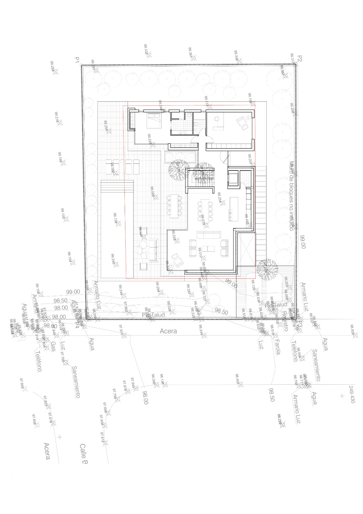 Technische situatietekening met de indeling van de begane grond, het terras met zwembad en de aansluitpunten voor nutsvoorzieningen op het perceel.
