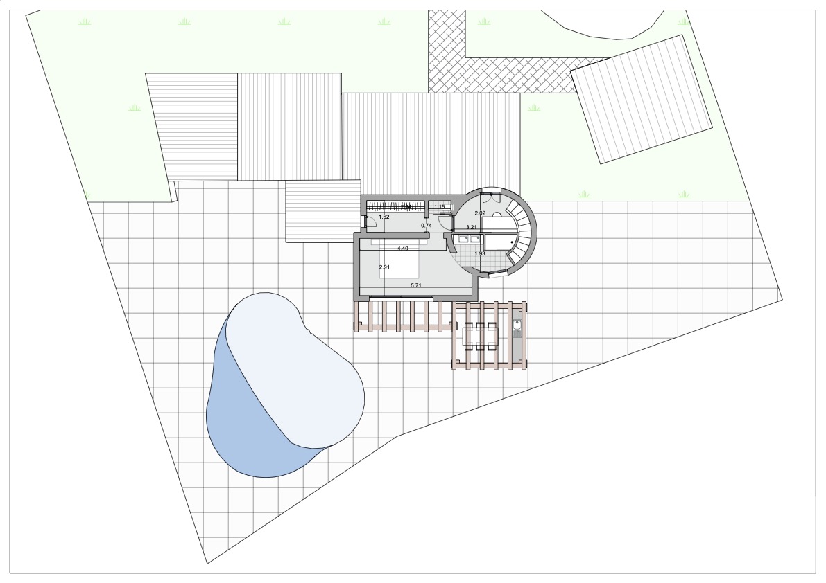 Technische plattegrond met indeling van de slaapkamer, wenteltrap, het zwembad en het terras met een pergola voor buiten.