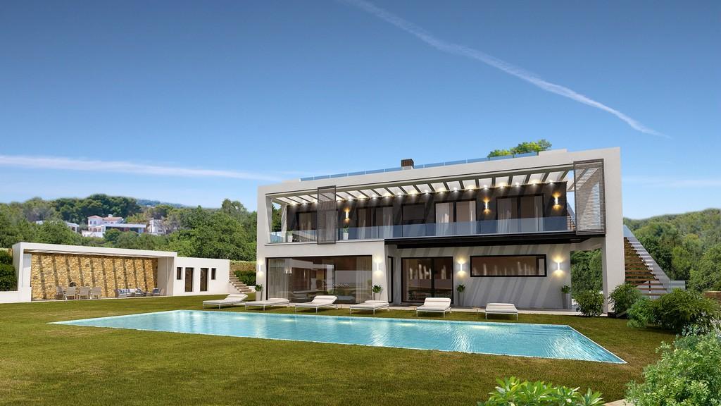 Exterieur impressie van een moderne villa met rechthoekig zwembad, gazon met ligbedden en een bovenliggend terras met glazen balustrades en pergola.