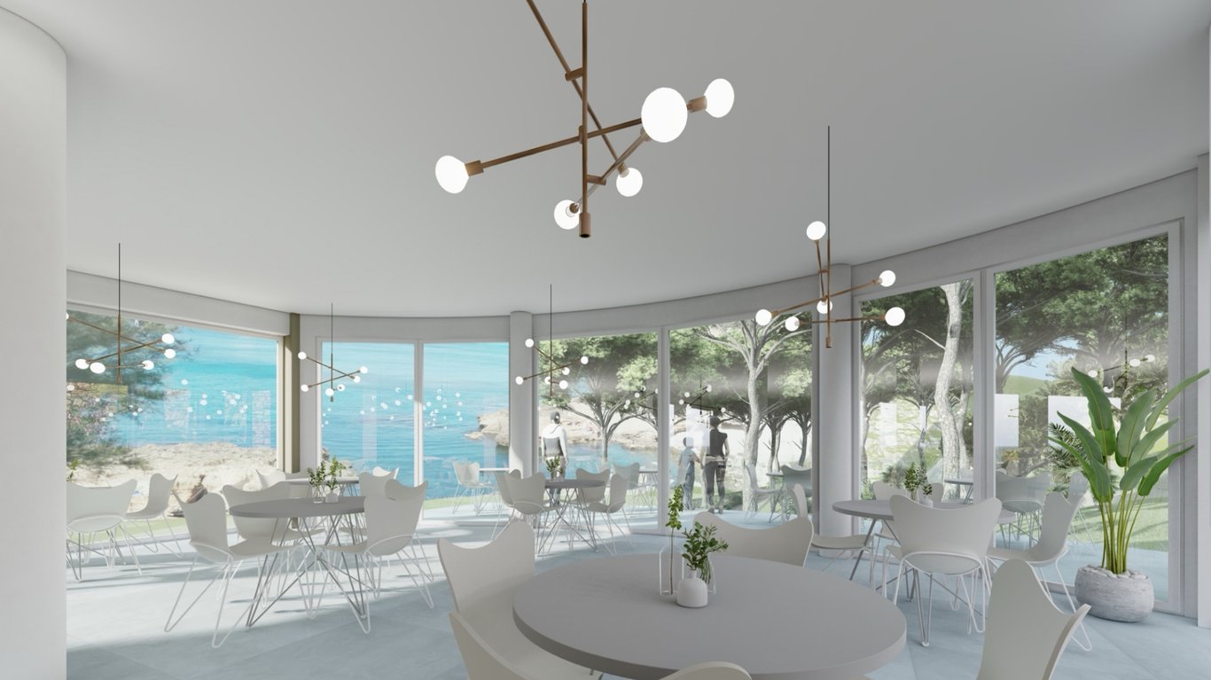 Open eetruimte met kamerhoge gebogen glazen wanden, uitzicht op de Middellandse Zee, minimalistisch wit meubilair en moderne design hanglampen.
