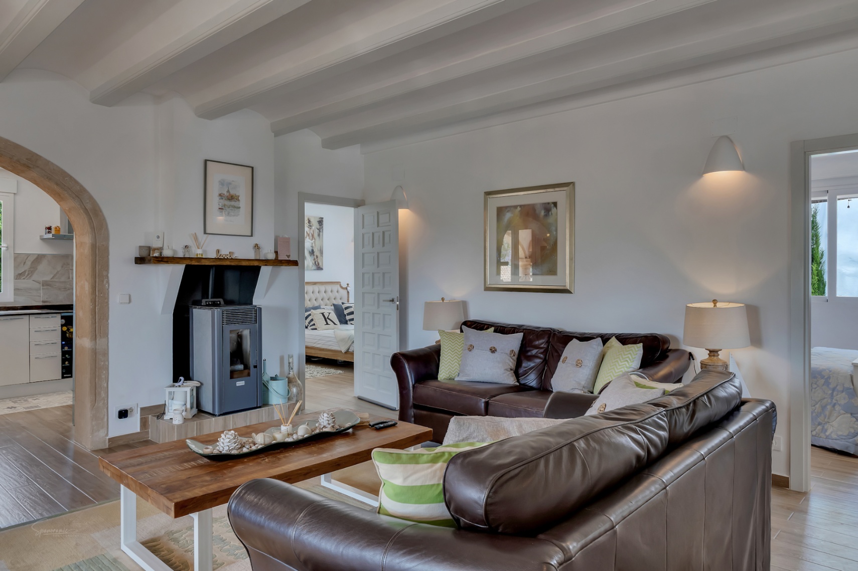 Villa in Jávea met Privézwembad en Uitzicht op de Bergen