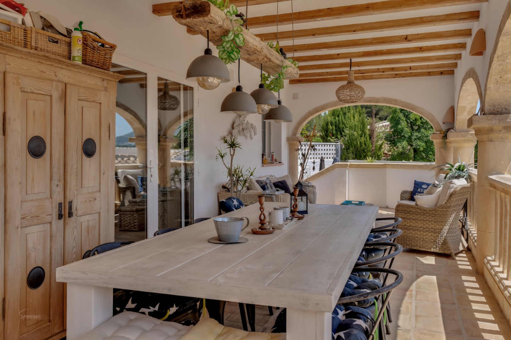 Villa in Jávea met Privézwembad en Uitzicht op de Bergen