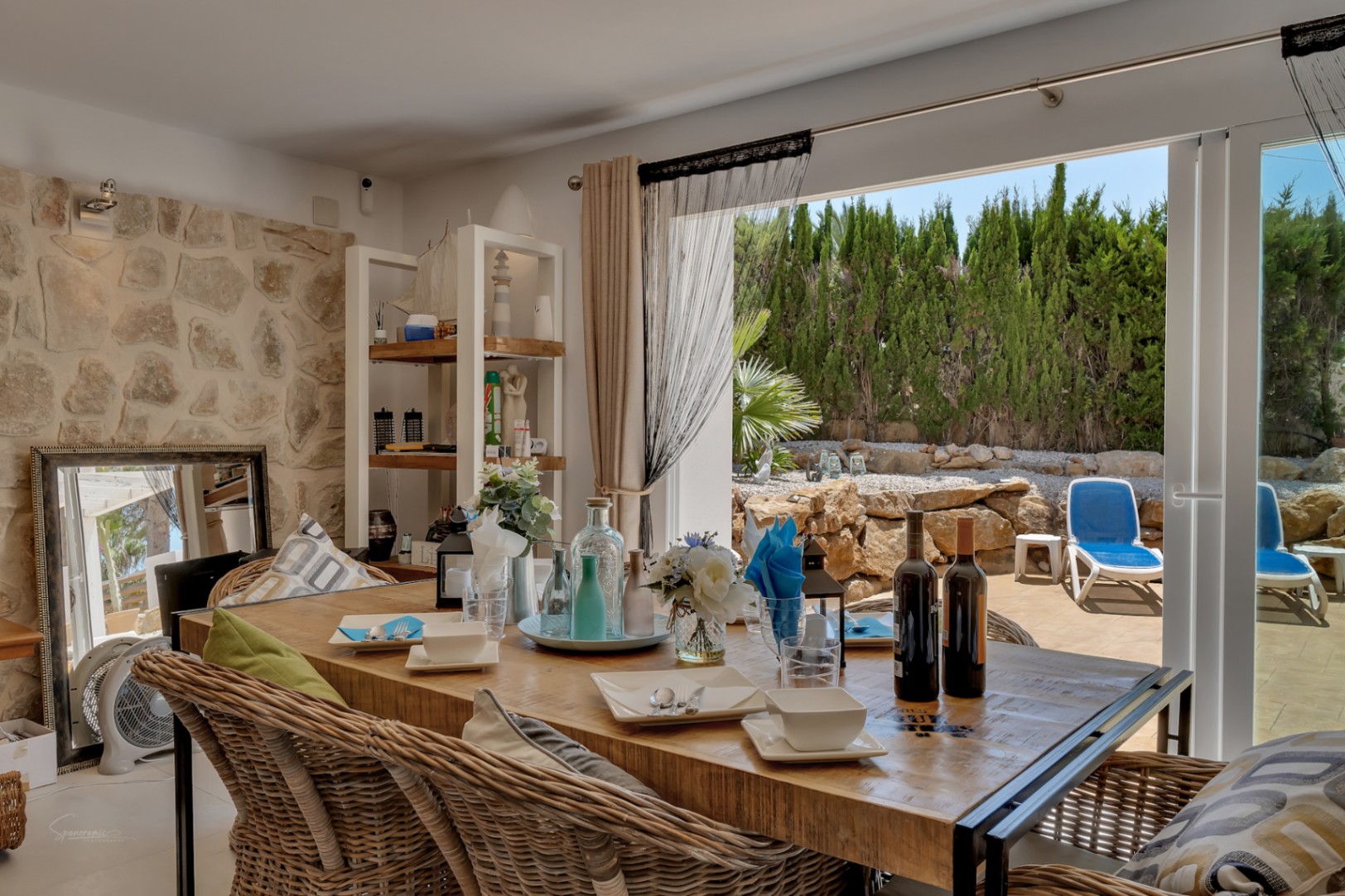Villa in Jávea met Privézwembad en Uitzicht op de Bergen