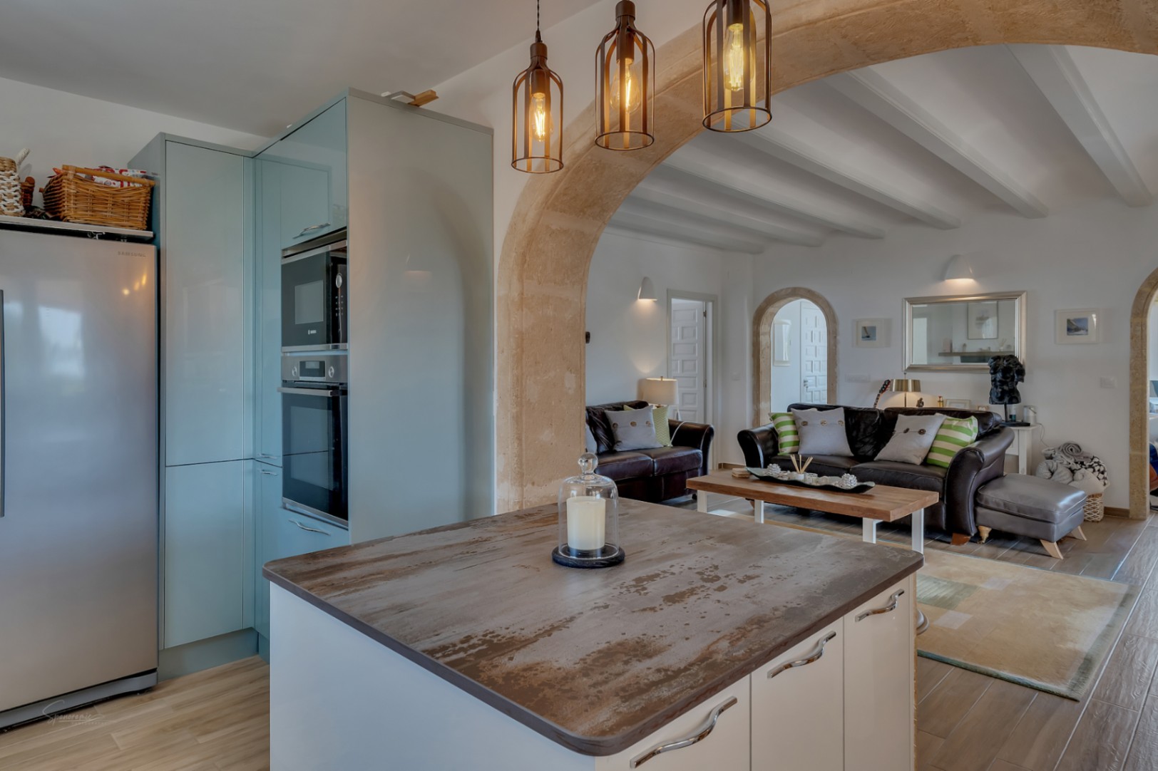 Villa in Jávea met Privézwembad en Uitzicht op de Bergen