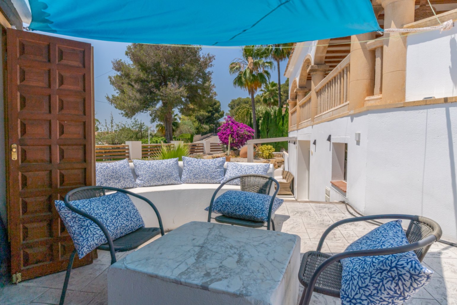Villa in Jávea met Privézwembad en Uitzicht op de Bergen