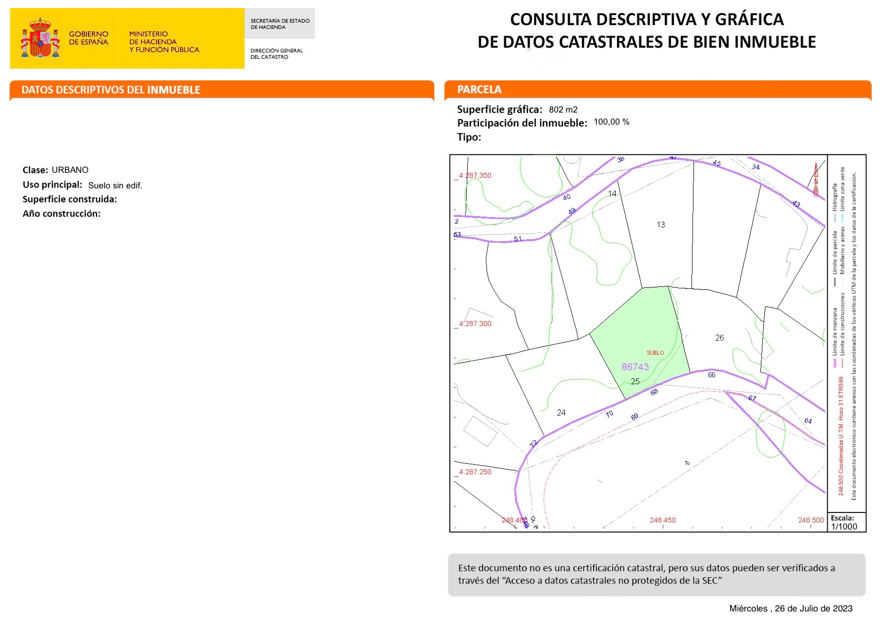 Officieel kadastraal document en technische kaart met de exacte grenzen en locatie van het stedelijke perceel van 802 m2.