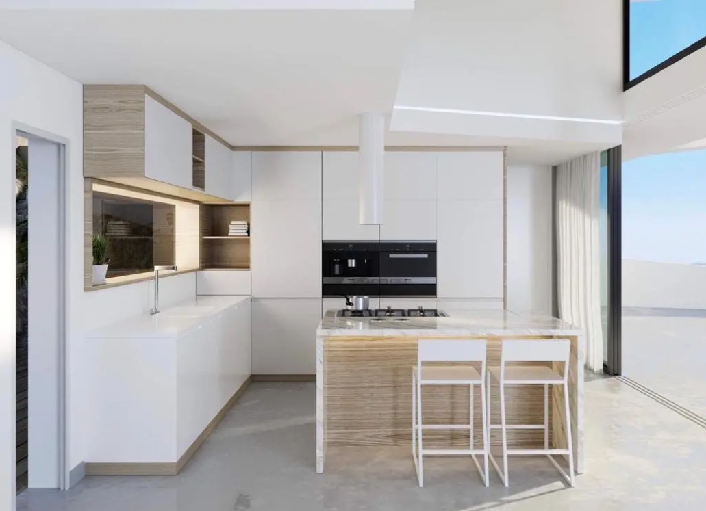 Minimalistische designkeuken met marmeren eiland, cilindrische afzuigkap en inbouwapparatuur, een combinatie van wit en natuurlijk eikenhout.