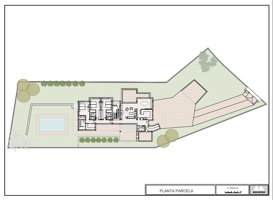 Gedetailleerd inplantingsplan van de villa op het perceel van 1.528 m², met weergave van het zwembad, de terrassen, de oprit en de indeling van de begane grond.