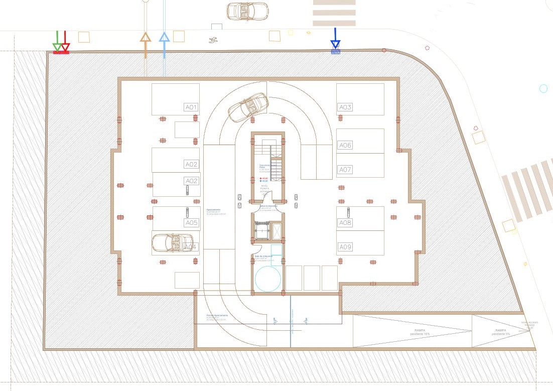 Technische plattegrond van de parkeergarage met negen genummerde plaatsen, een cirkelvormige rijbaan en een centrale kern voor de lift en het trappenhuis.
